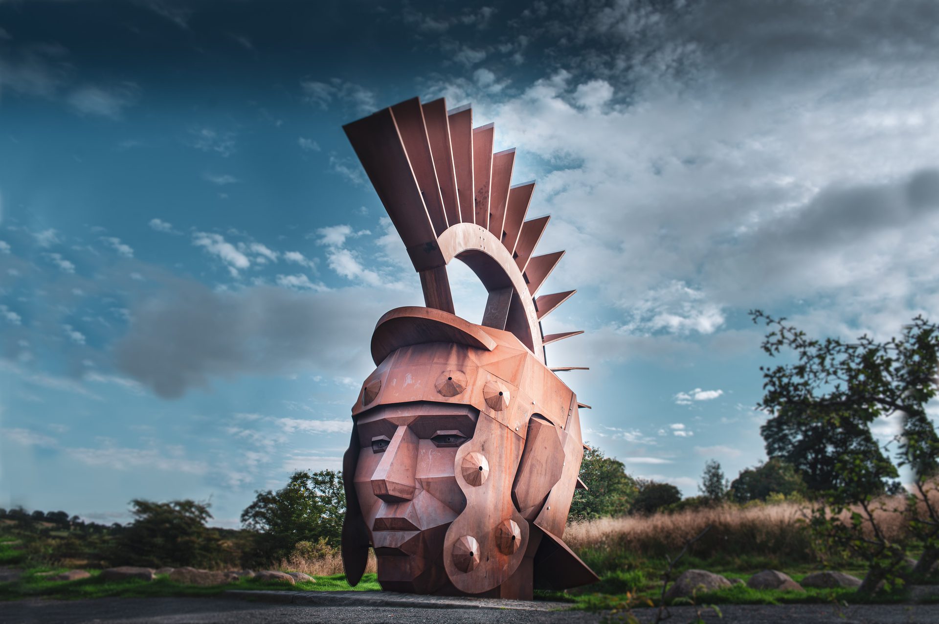 © Rediscovering the Antonine Wall Project
Picture of a sculpture of a Roman head made of steel and called Silvanus. The sculpture is located on Croy Hill © Rediscovering the Antonine Wall Project
Picture of a sculpture of a Roman head made of steel and called Silvanus. The sculpture is located on Croy Hill