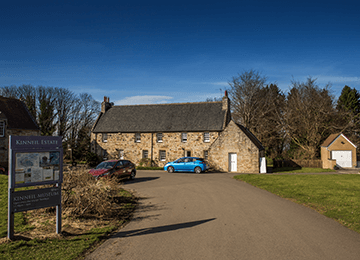 © Marcin Klimek
Kinneil Museum, stone stable buildings with a wide gravel path leading to them set in a grassy landscape with trees behind. © Marcin Klimek
Kinneil Museum, stone stable buildings with a wide gravel path leading to them set in a grassy landscape with trees behind.